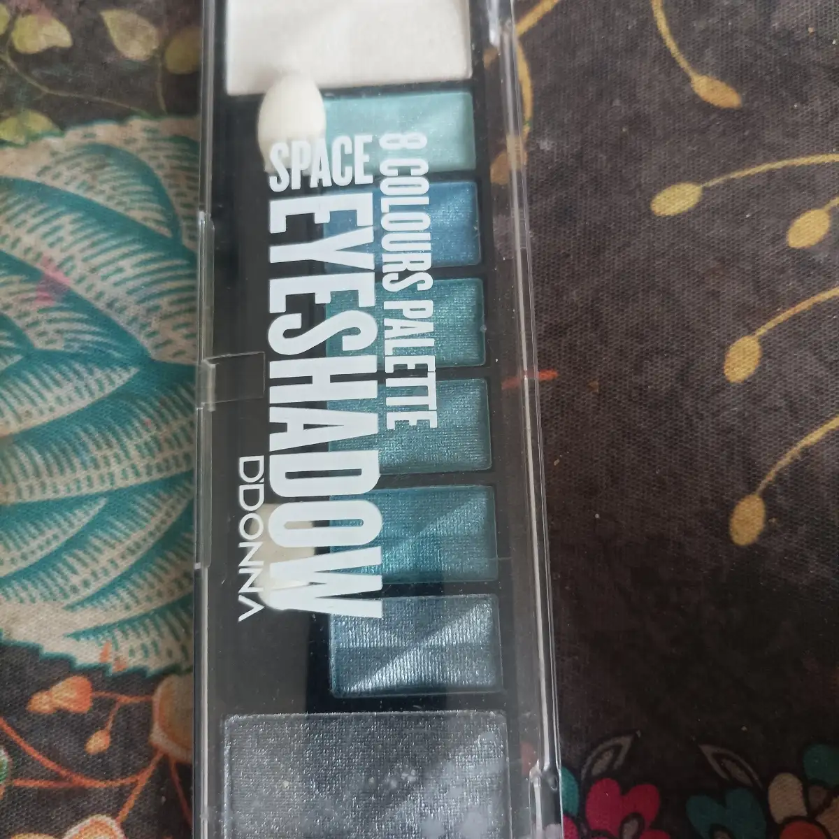 Palette de fard à paupière bleu